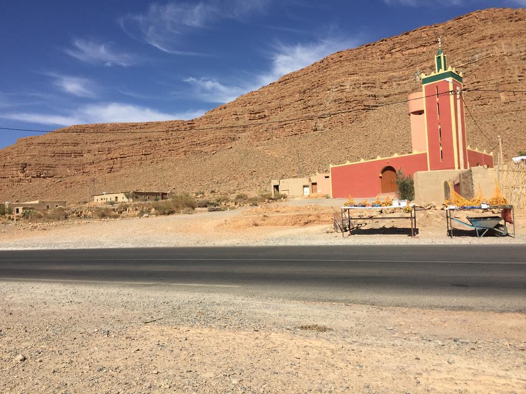Gite D'Etape Traditionnel Berbere Ifri 外观 照片