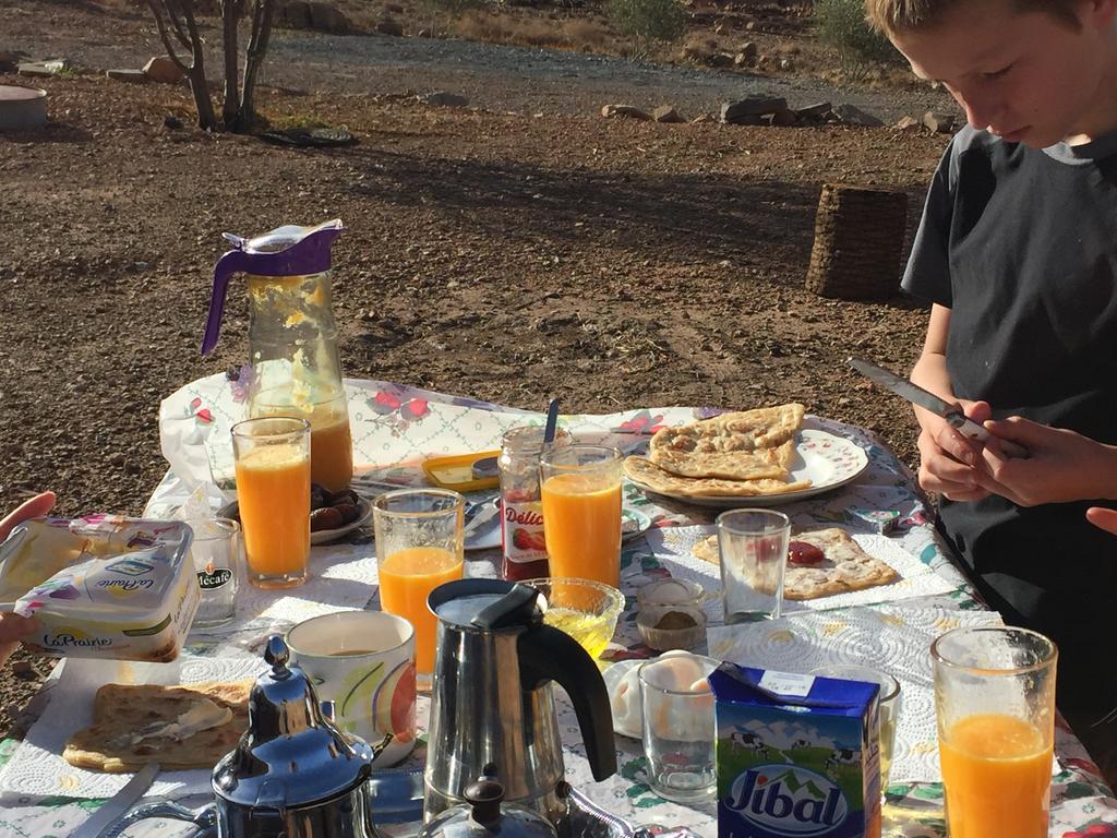 Gite D'Etape Traditionnel Berbere Ifri 外观 照片
